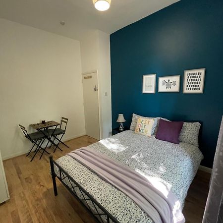 Contemporary Private Rooms Near Central London Eksteriør bilde