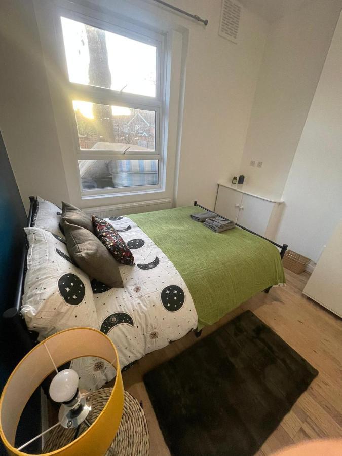 Contemporary Private Rooms Near Central London Eksteriør bilde