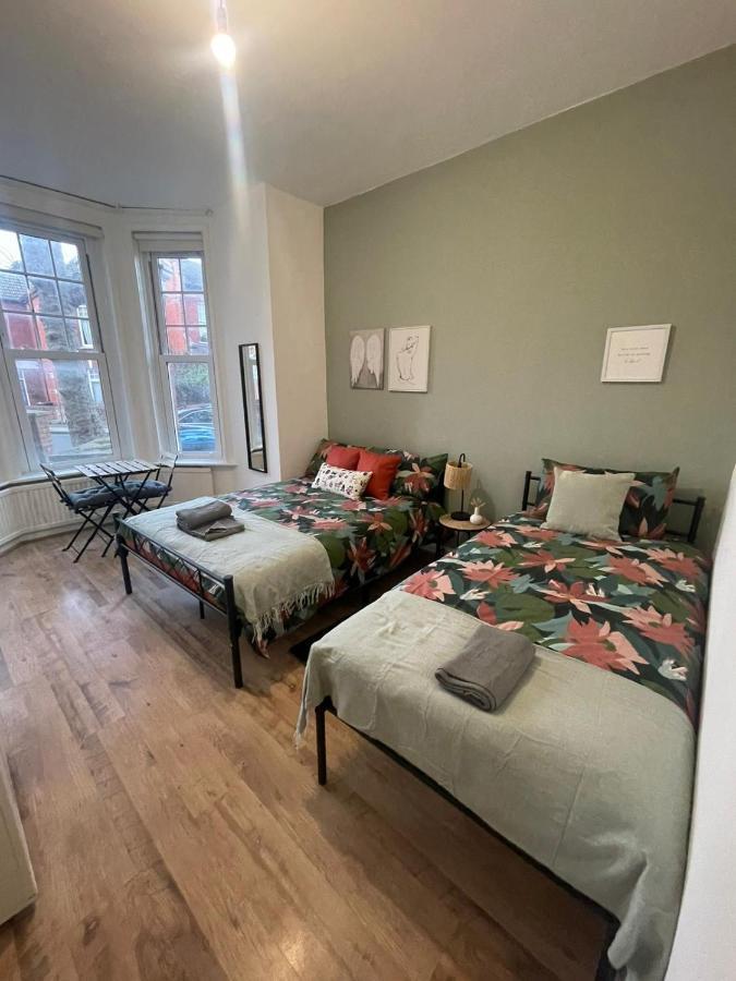 Contemporary Private Rooms Near Central London Eksteriør bilde