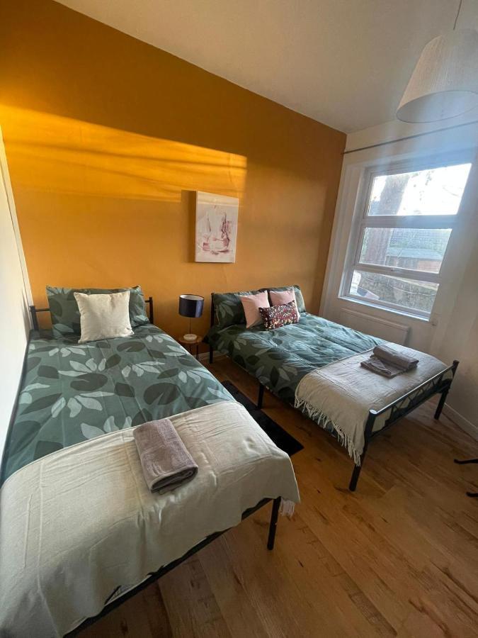 Contemporary Private Rooms Near Central London Eksteriør bilde