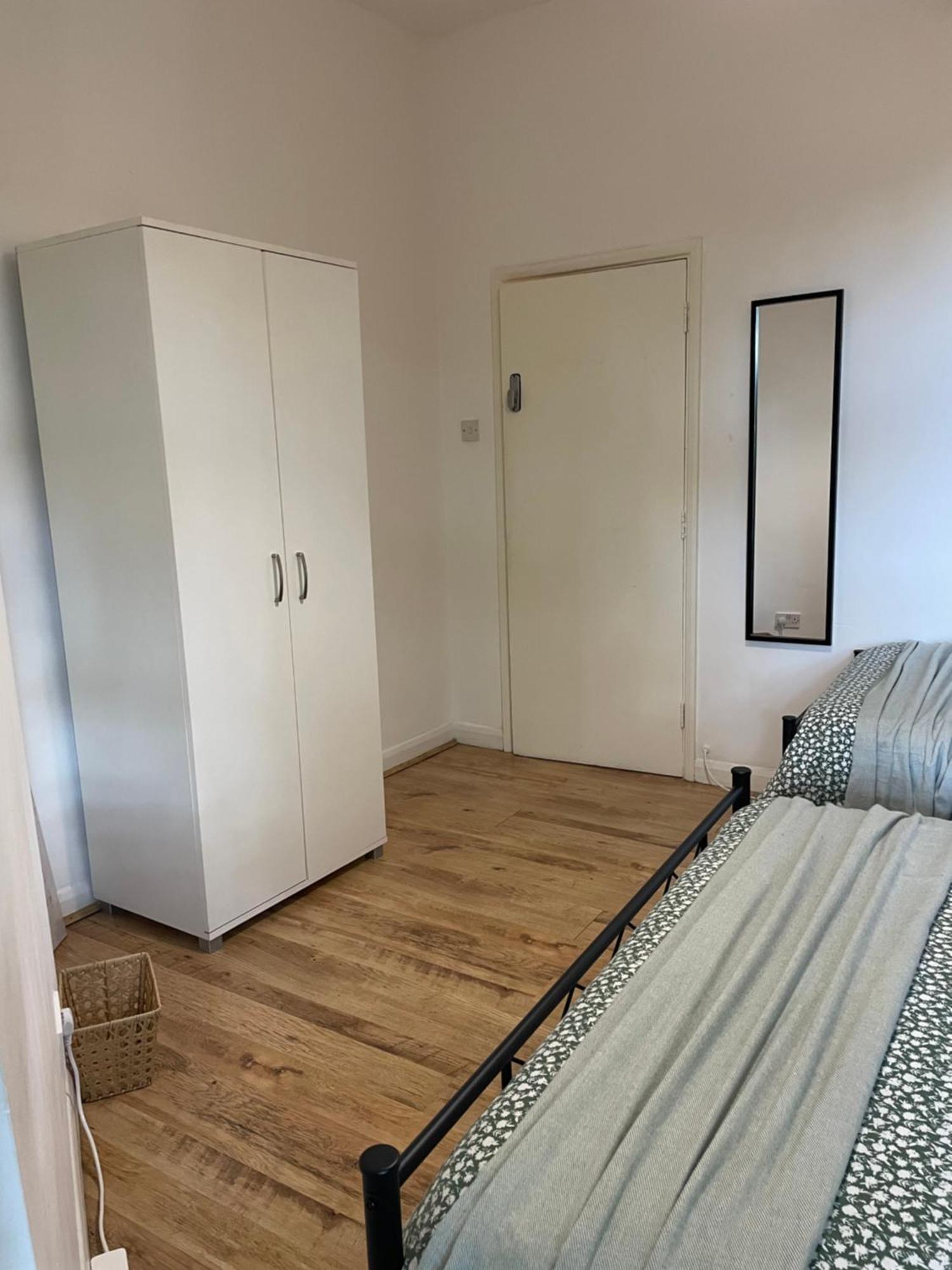 Contemporary Private Rooms Near Central London Eksteriør bilde